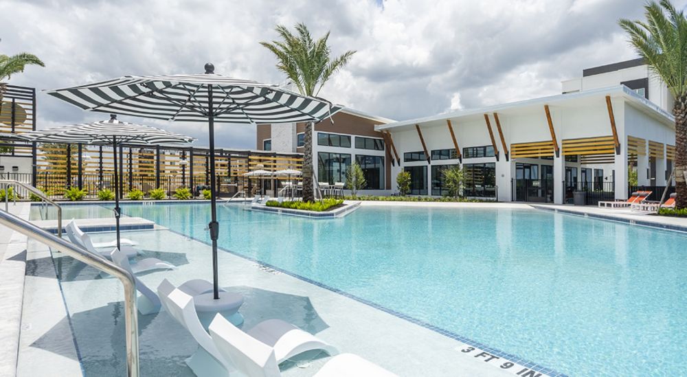 atlasgrandpalm0112bbd9af3883460d4b6aeb97d58f3bc43