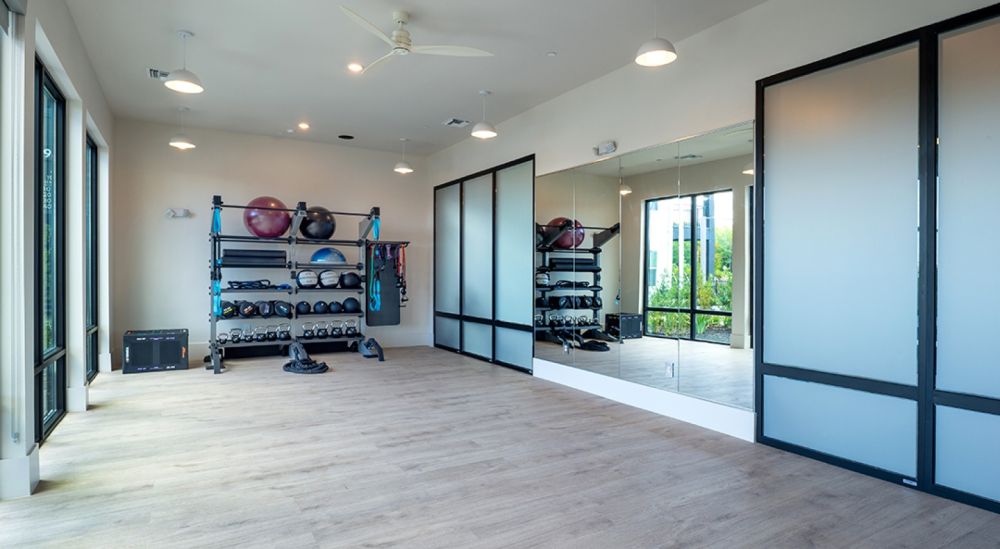 atlasgrandpalm0371ab2aec1944a33e46400aa5f4b5f445