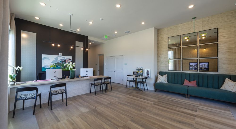 atlasgrandpalm0560f69de9b280585e9e4fbbc4de2b3163c